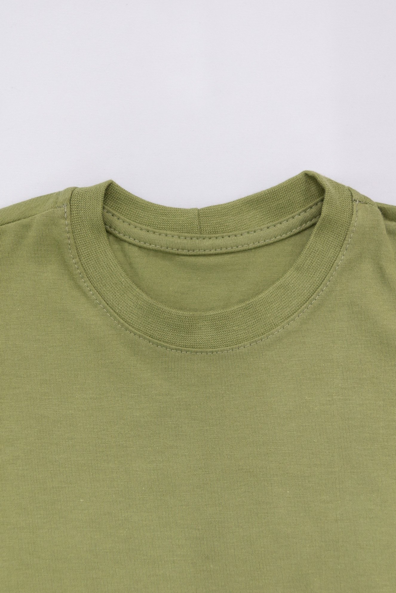 Camiseta Infantil Essential VERDE OLIVA